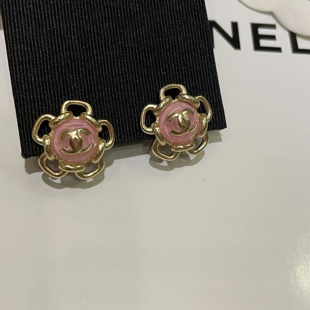 CHANE1 ピンク ダブル C ロゴ イヤリング【50％割引+送料無料】