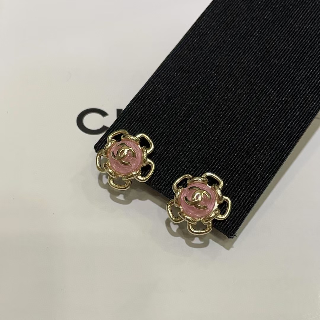 CHANE1 ピンク ダブル C ロゴ イヤリング【50％割引+送料無料】