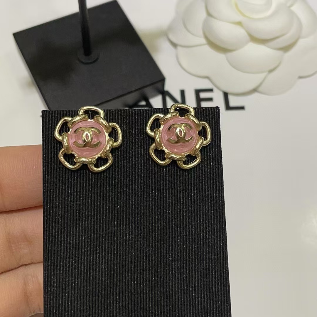 CHANE1 ピンク ダブル C ロゴ イヤリング【50％割引+送料無料】