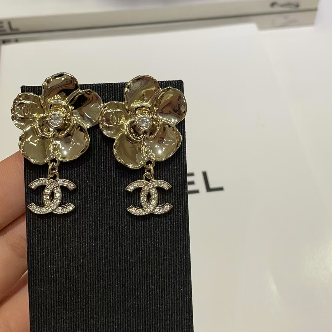 CHANE1 ラインストーン カメリア ダブルCロゴ ピアス【50％割引+送料無料】