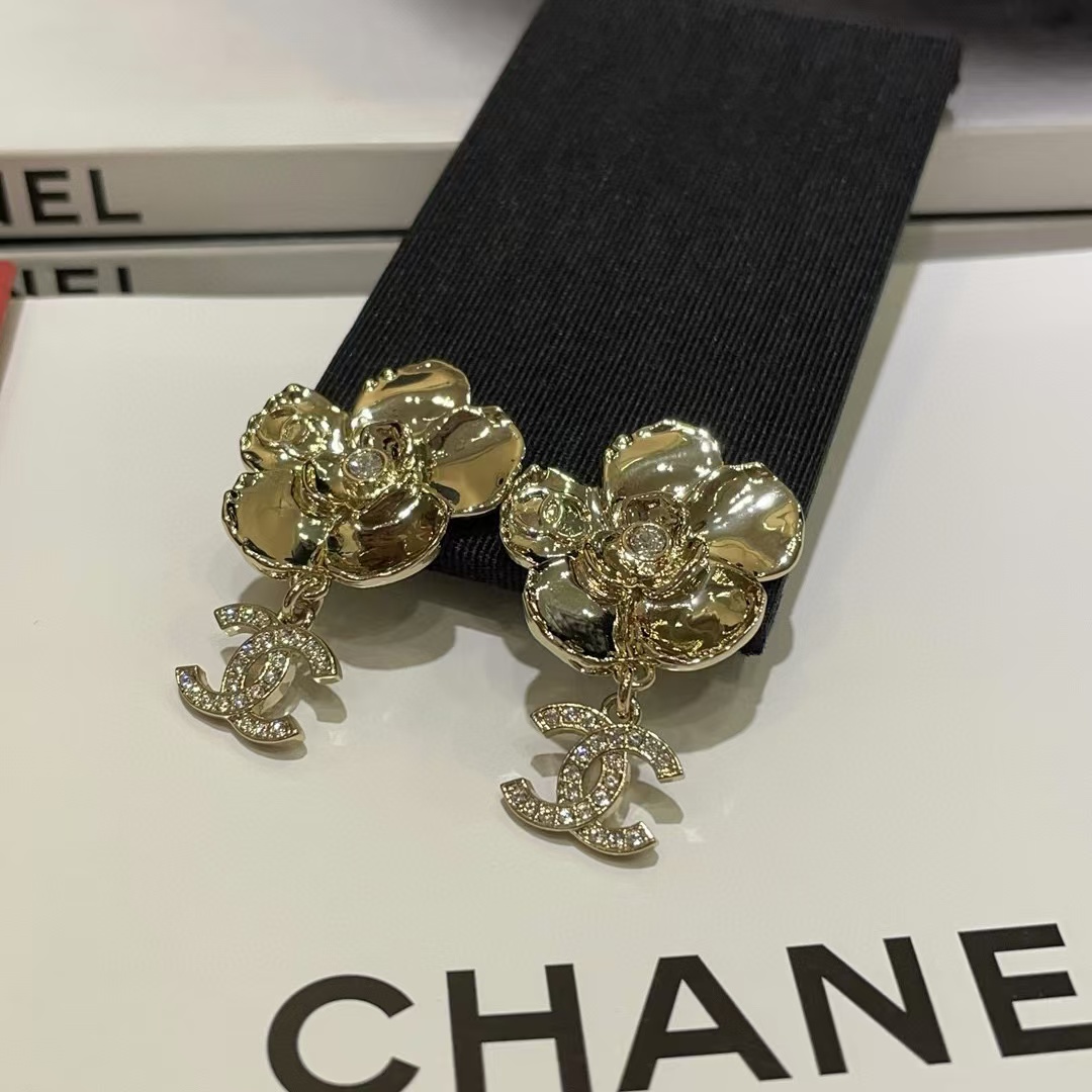 CHANE1 ラインストーン カメリア ダブルCロゴ ピアス【50％割引+送料無料】