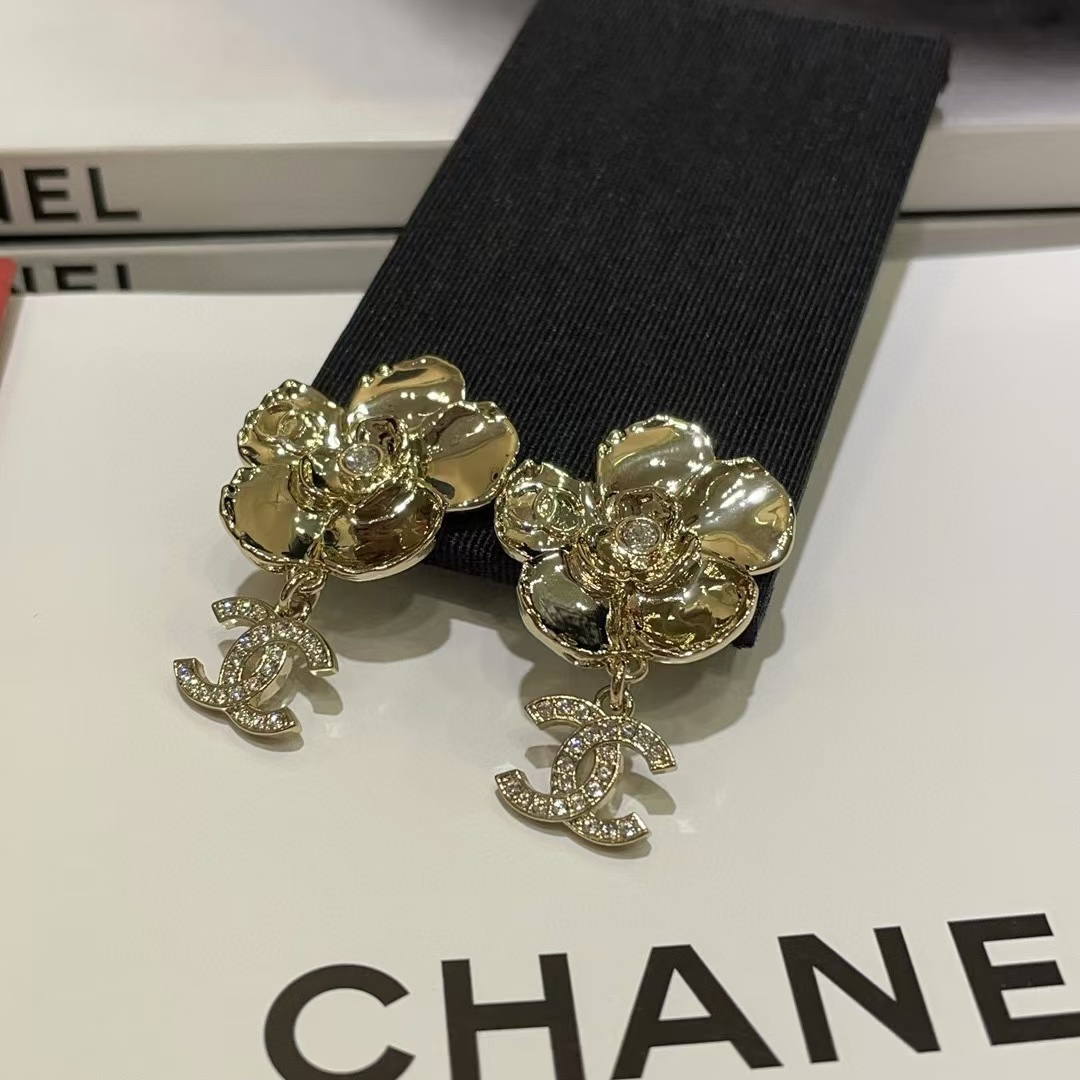 CHANE1 ラインストーン カメリア ダブルCロゴ ピアス【50％割引+送料無料】