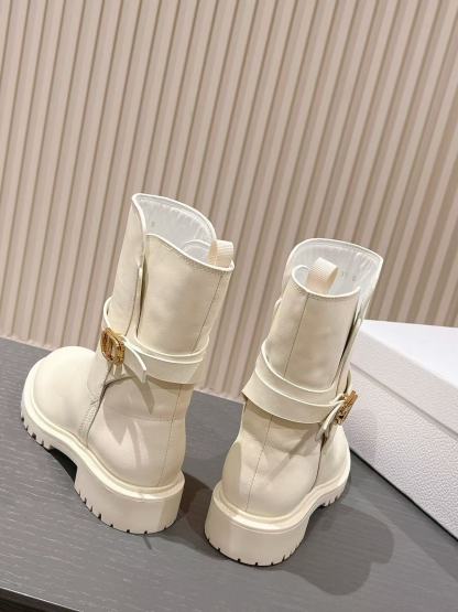 DI0R 高品質 CD 牛革ショートブーツ【50％割引+送料無料】