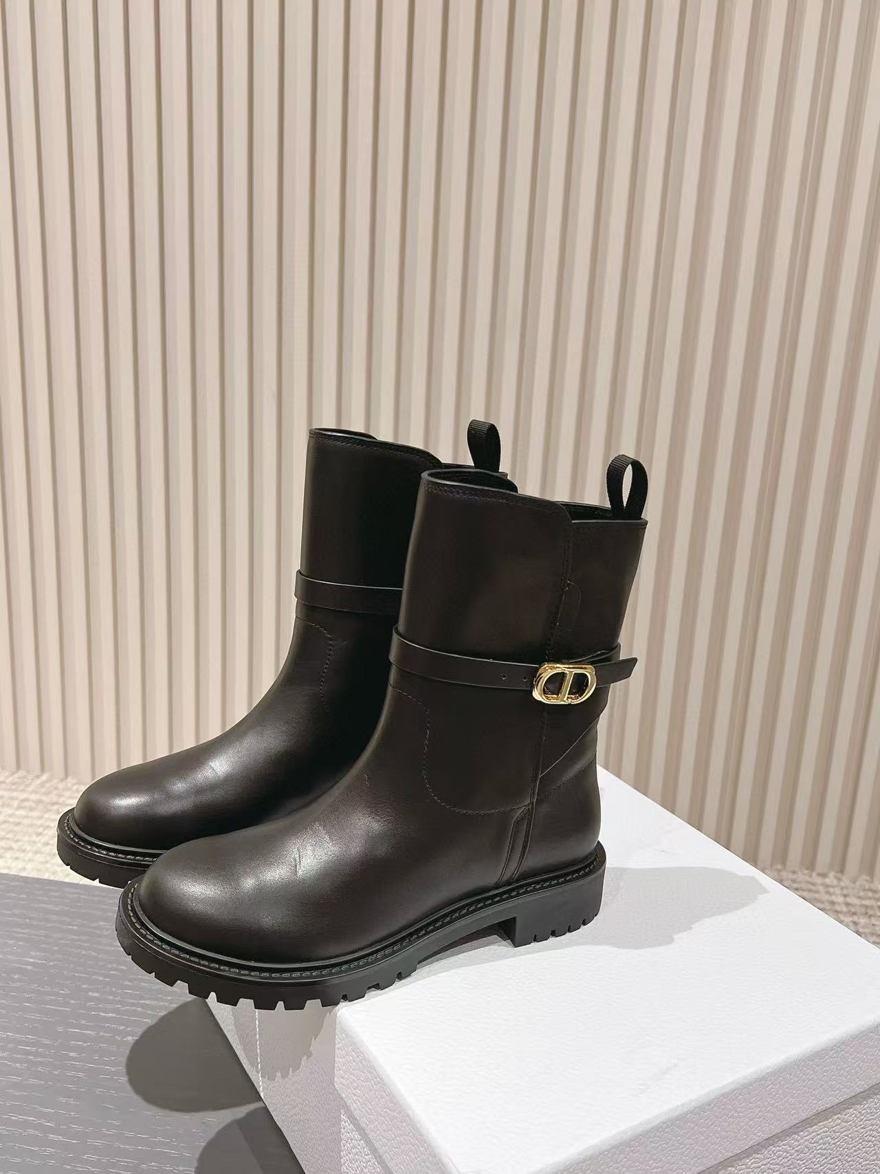 DI0R 高品質 CD 牛革ショートブーツ【50％割引+送料無料】