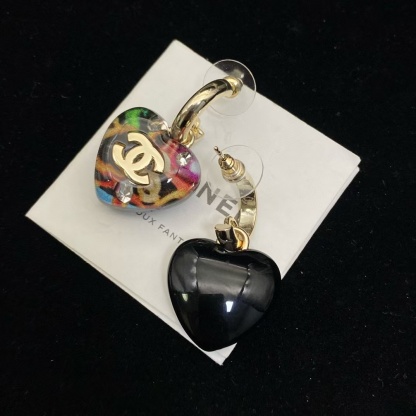 CHANE1 カラフルハートピアス【50％割引+送料無料】