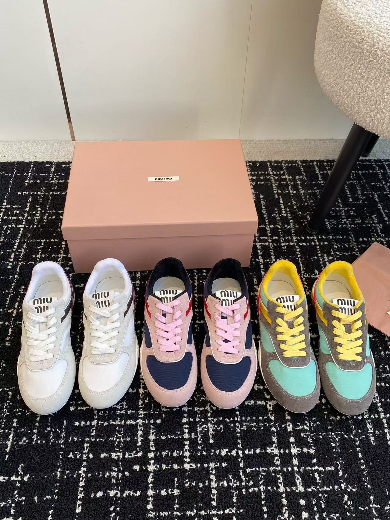 M1UM1U カラフルなレースアップカジュアルシューズ【50％割引+送料無料】