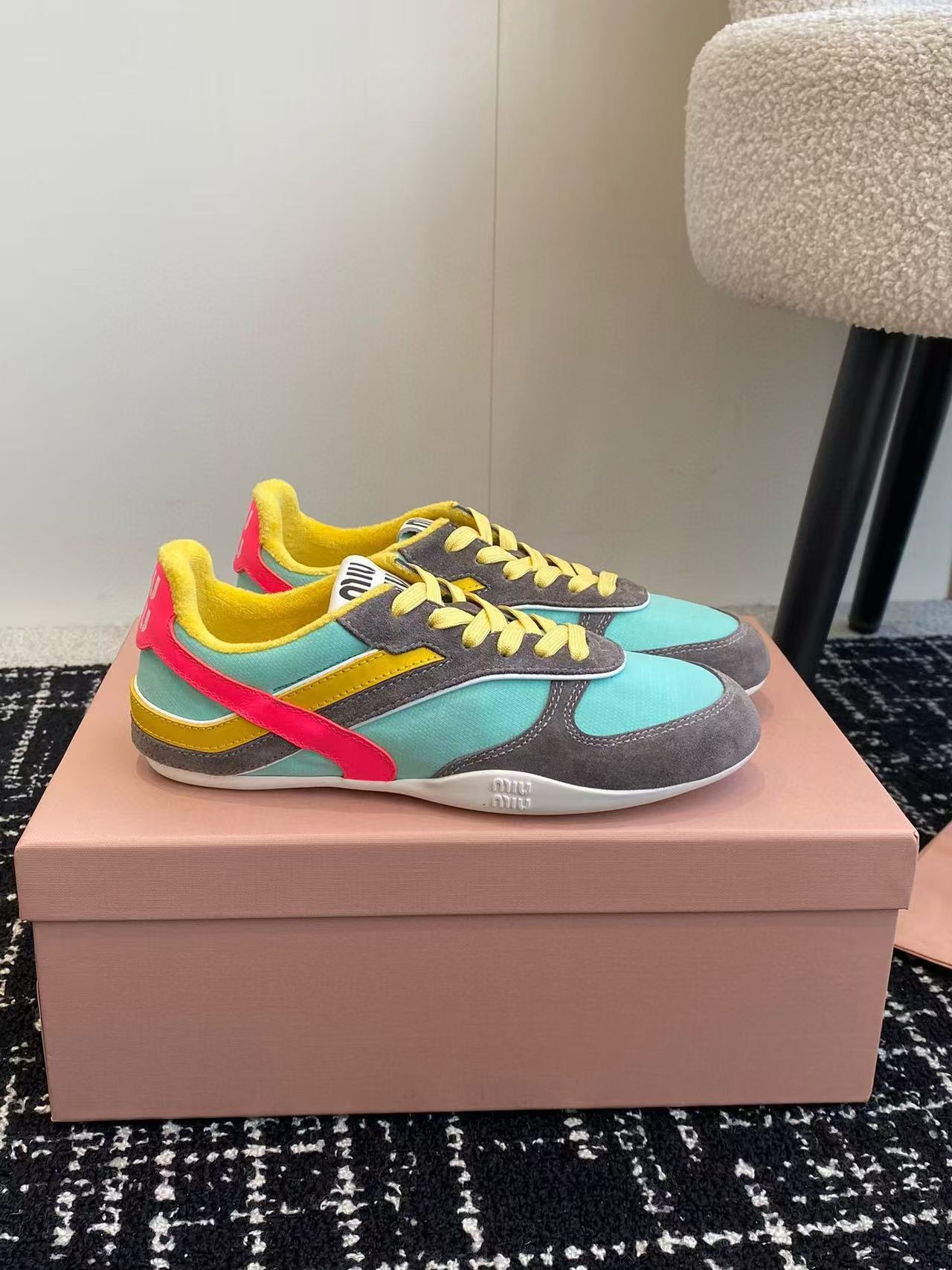 M1UM1U カラフルなレースアップカジュアルシューズ【50％割引+送料無料】