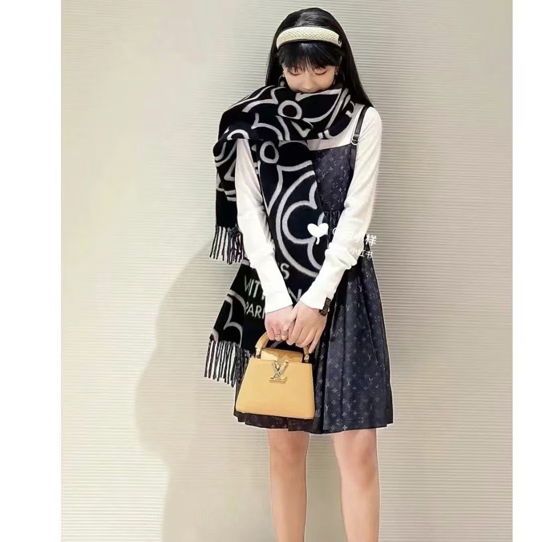 LV 四つ葉のクローバー タッセル カシミヤスカーフ【50％割引+送料無料】