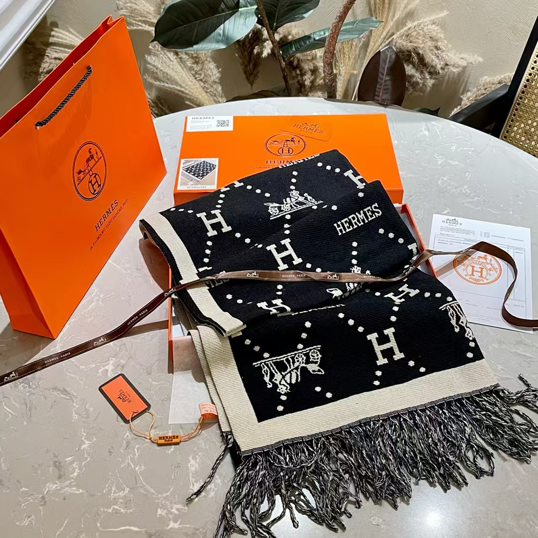 HEMRE5 クラシック フリンジ付きカシミヤ スカーフ【50％割引+送料無料】