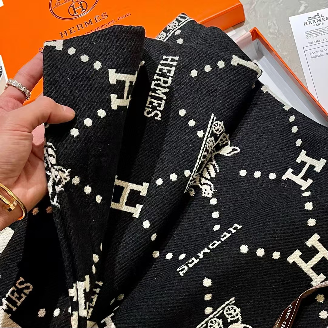 HEMRE5 クラシック フリンジ付きカシミヤ スカーフ【50％割引+送料無料】