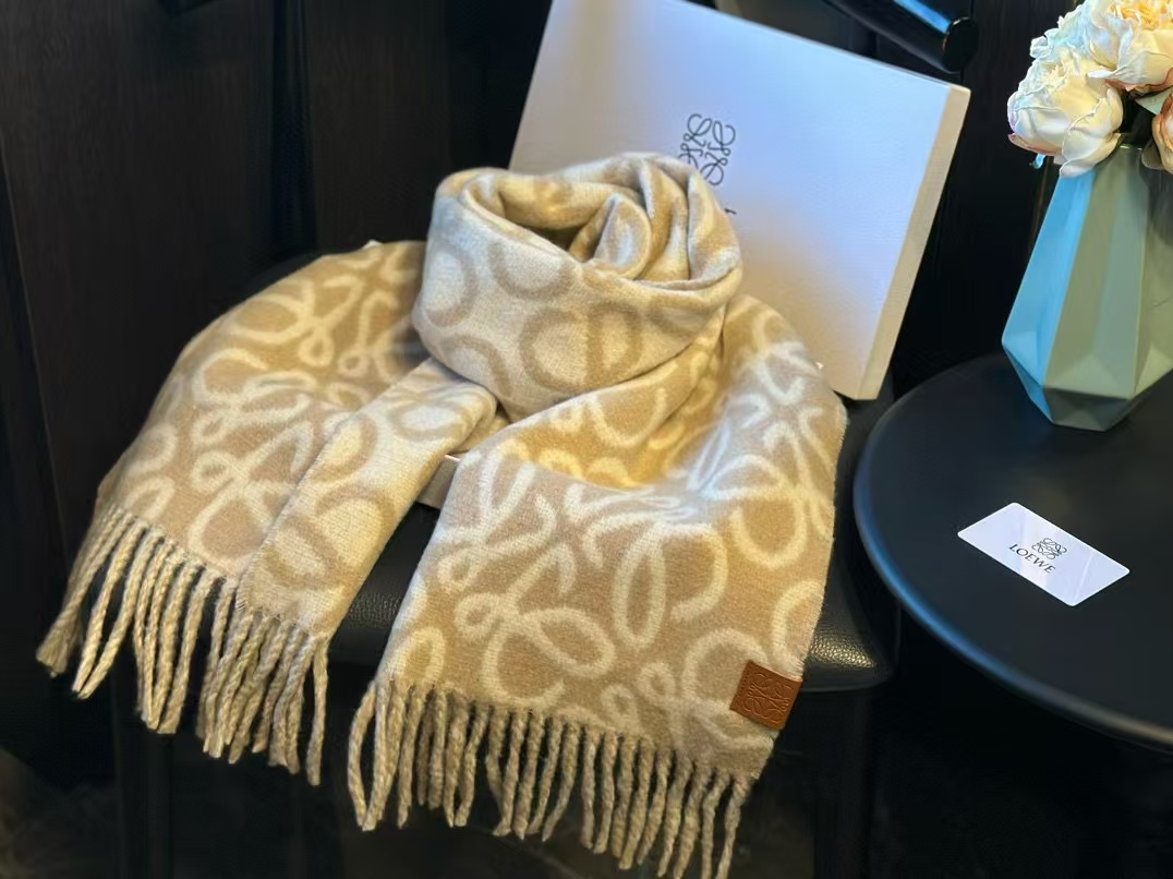 L0WEW フリンジ付きカシミヤスカーフ【50％割引+送料無料】