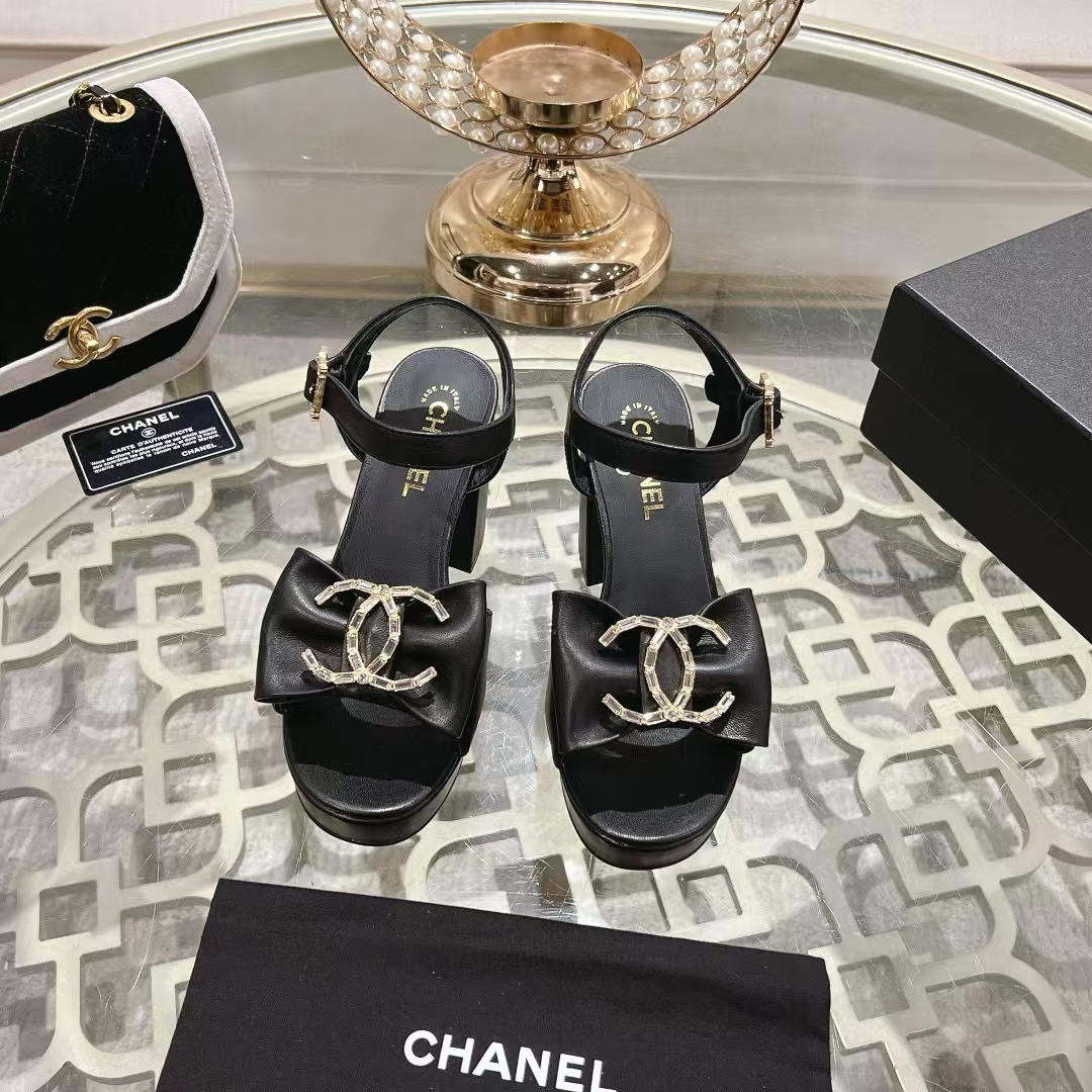 CHANE1 高品質ダブルCロゴ太ヒールサンダル【50％割引+送料無料】