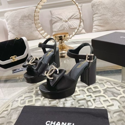 CHANE1 高品質ダブルCロゴ太ヒールサンダル【50％割引+送料無料】