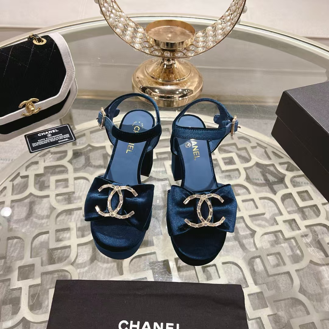 CHANE1 高品質ダブルCロゴベルベット太ヒールサンダル【50％割引+送料無料】