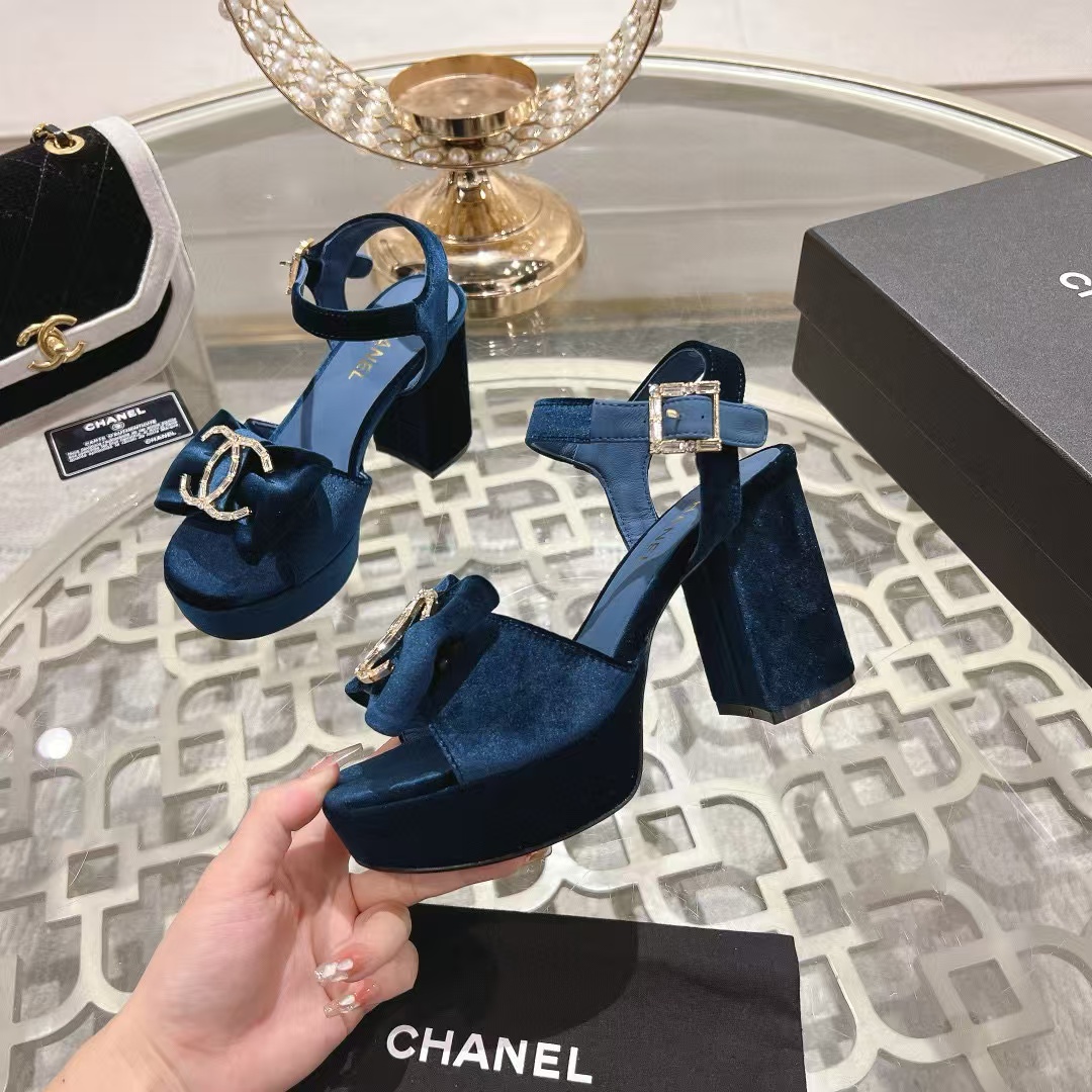 CHANE1 高品質ダブルCロゴベルベット太ヒールサンダル【50％割引+送料無料】