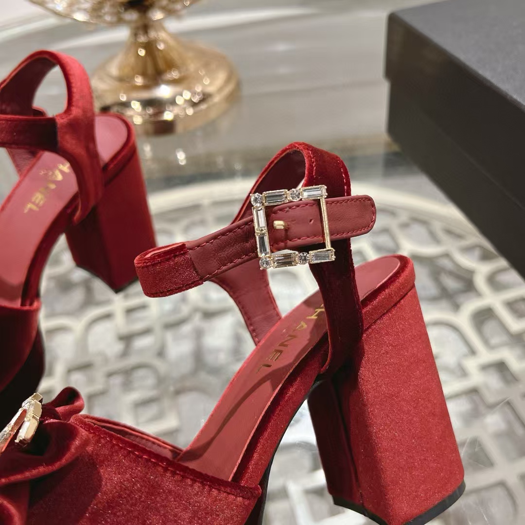 CHANE1 高品質ダブルCロゴベルベット太ヒールサンダル【50％割引+送料無料】