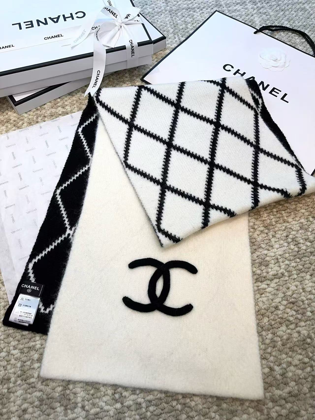 CHANE1 チェッカーボード カシミア スカーフ【50％割引+送料無料】