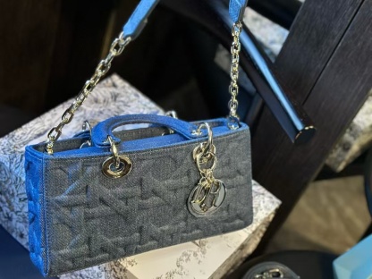 DI0R ladyデニムハンドバッグ【50％割引+送料無料】