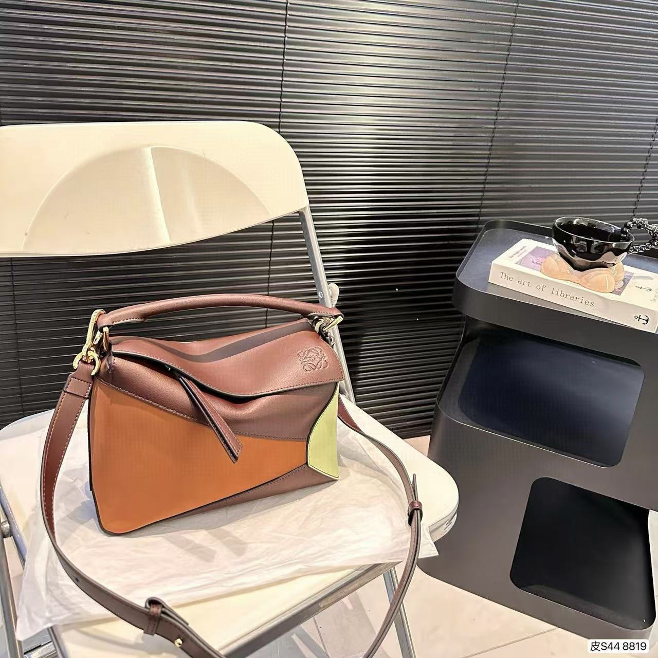 L0WEW カラーブロックトートバッグ【50％割引+送料無料】