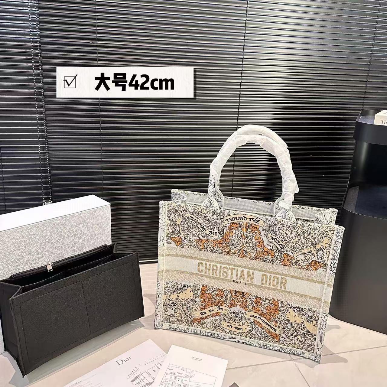 DI0R 刺繍トートバッグ【50％割引+送料無料】