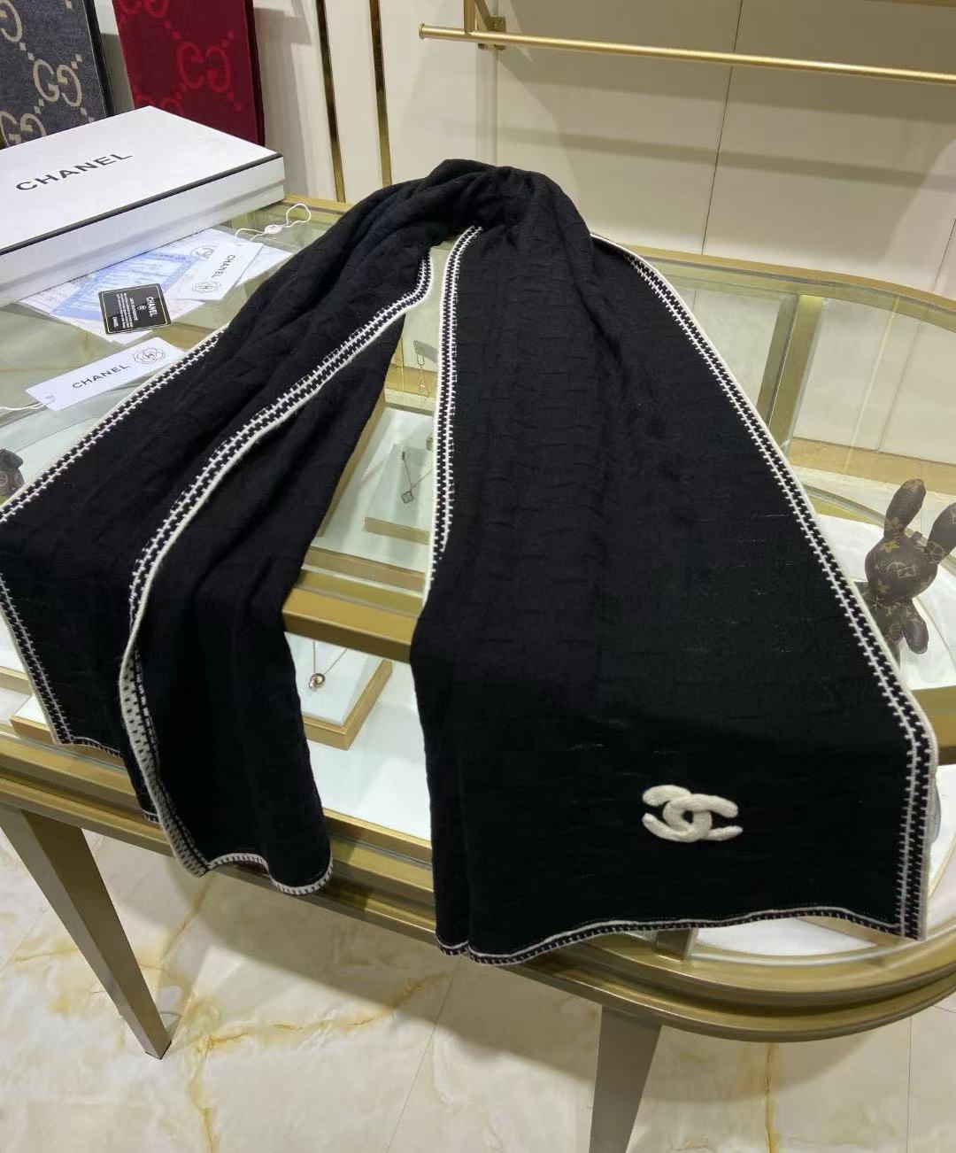 CHANE1 チェッカーボード ウール ショール【50％割引+送料無料】