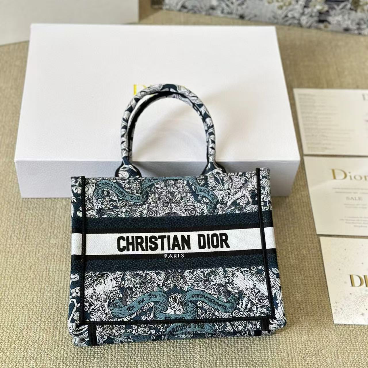 DI0R book toteプリントされたショッピングバッグ 【50％割引+送料無料】