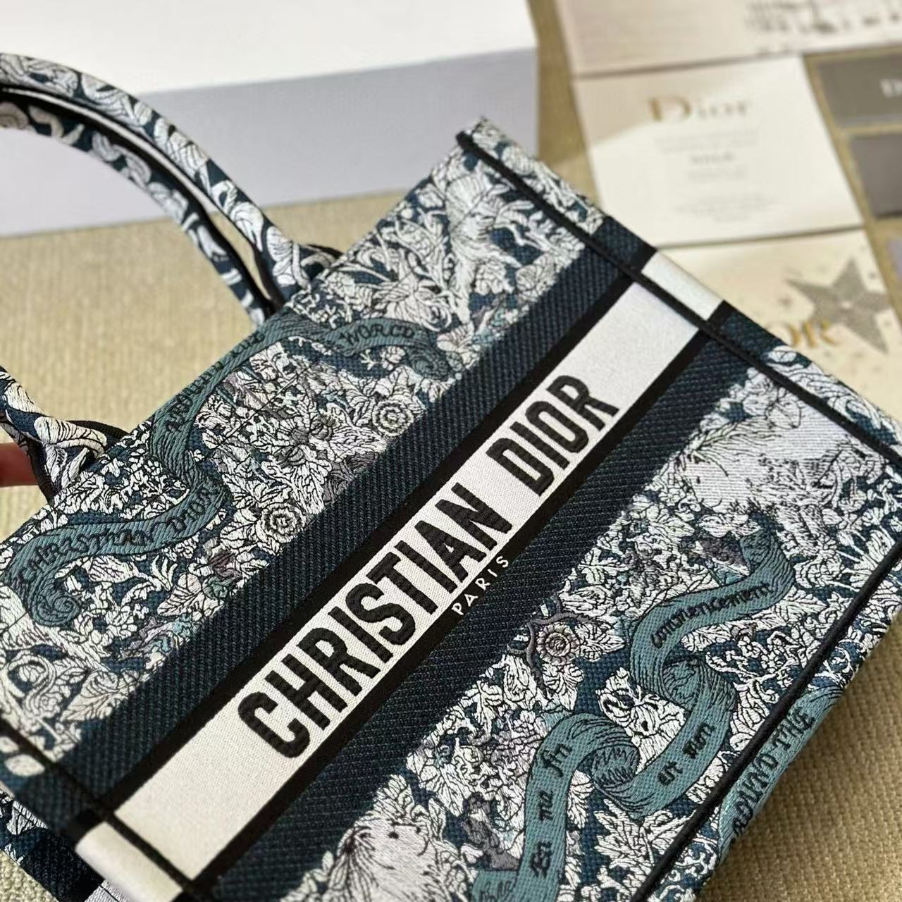 DI0R book toteプリントされたショッピングバッグ 【50％割引+送料無料】