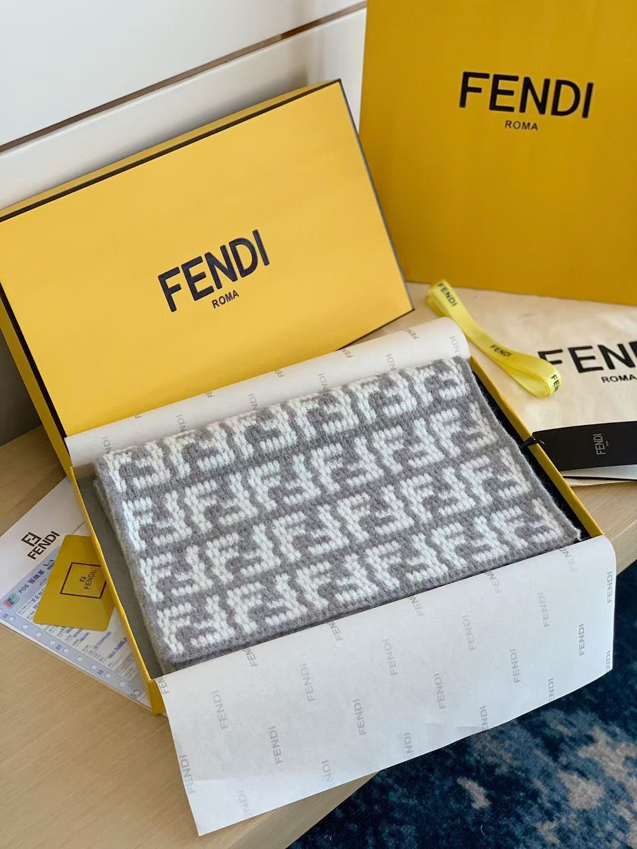 FEND1 FF カシミアスカーフ【50％割引+送料無料】