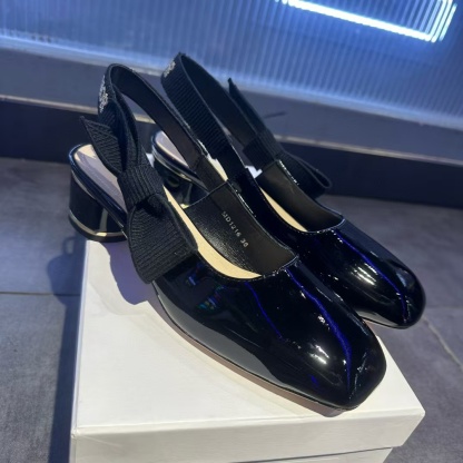 DI0R 高品質スクエアトゥパテントレザーローヒール【50％割引+送料無料】