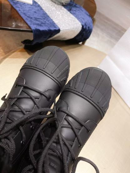 DI0R 高品質ラムウール マーティン ブーツ【50％割引+送料無料】