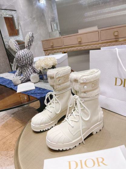 DI0R 高品質ラムウール マーティン ブーツ【50％割引+送料無料】