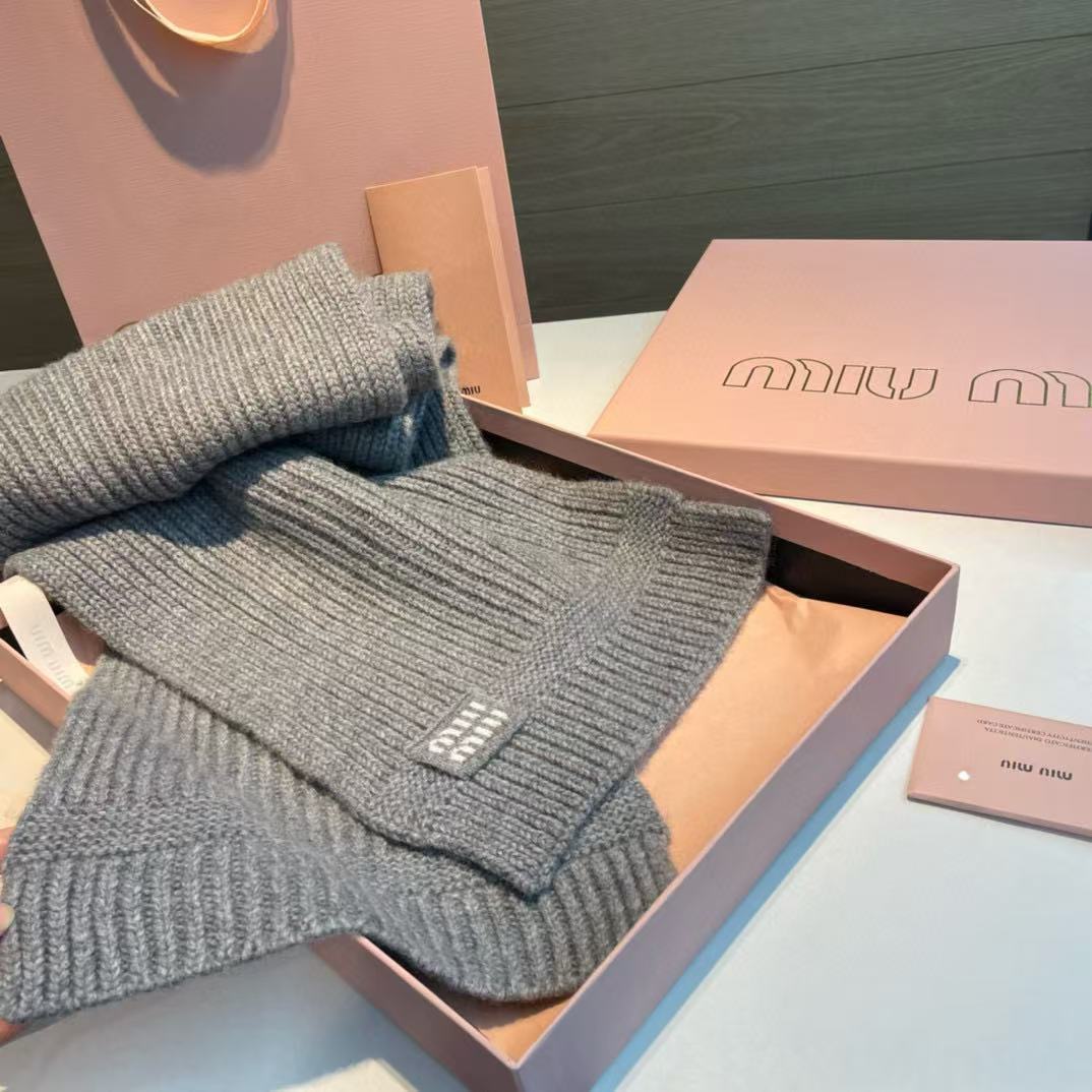 M1UM1U シンプルレターウールスカーフ【50％割引+送料無料】