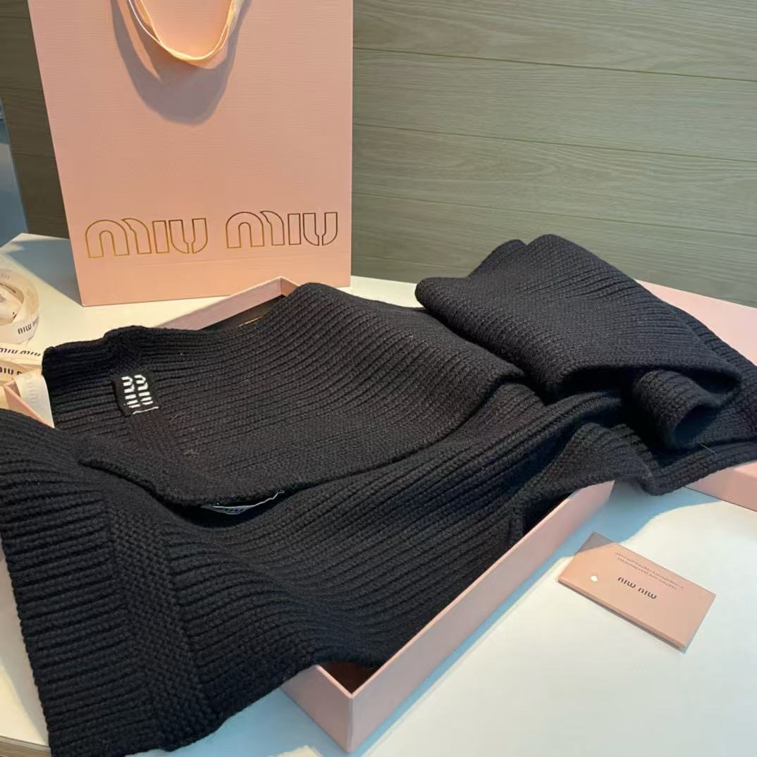 M1UM1U シンプルレターウールスカーフ【50％割引+送料無料】