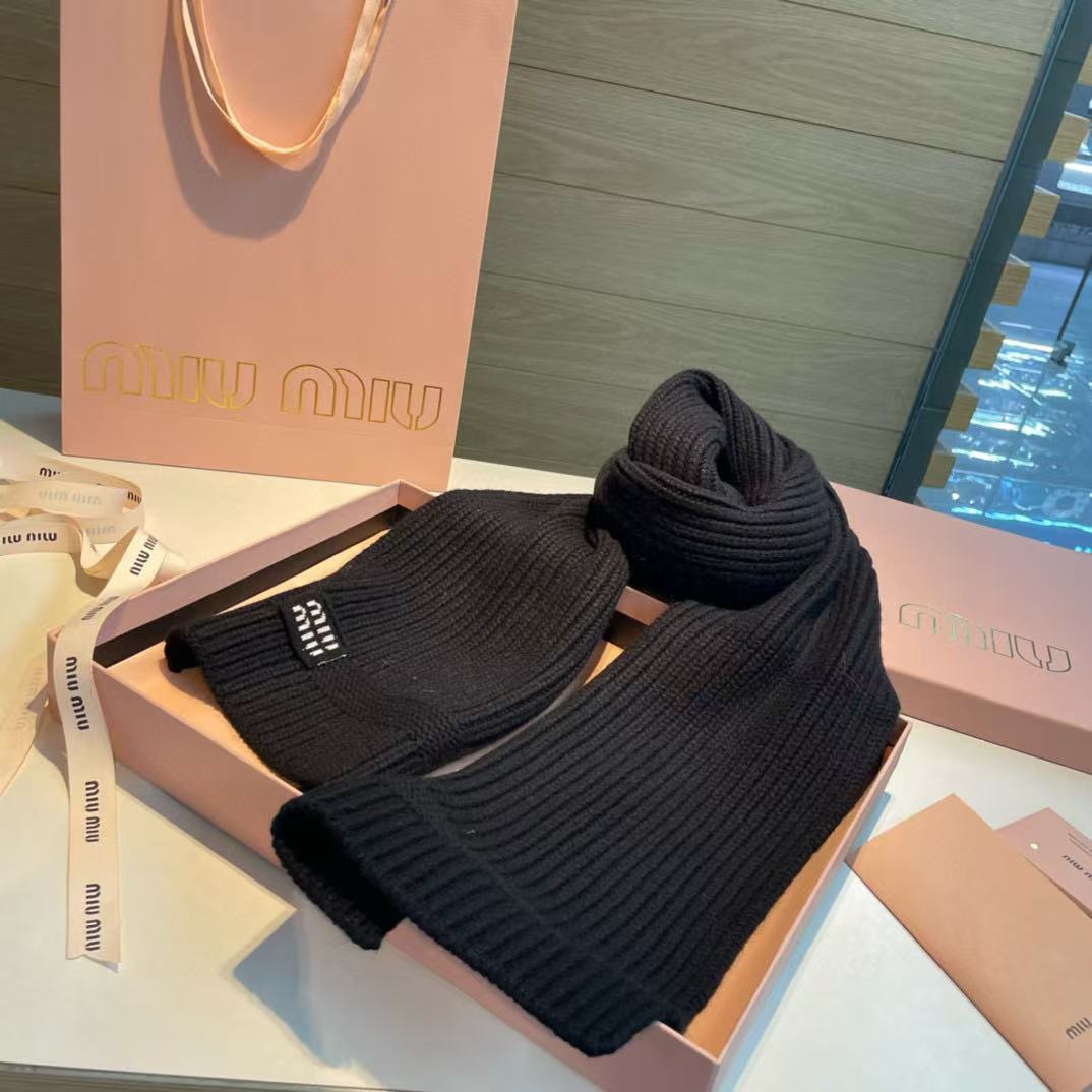 M1UM1U シンプルレターウールスカーフ【50％割引+送料無料】
