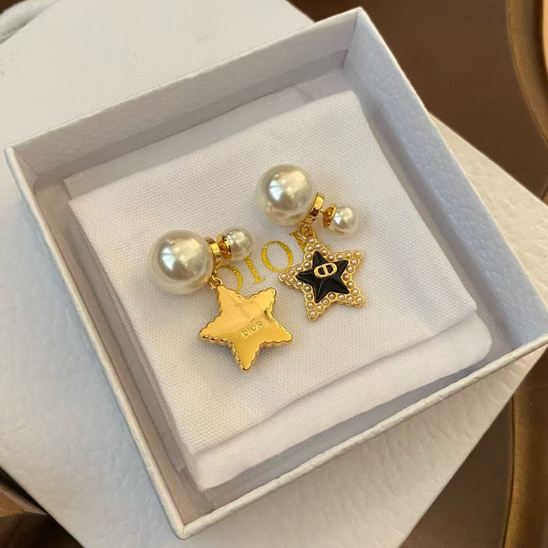 DI0R 樹脂五芒星パールイヤリング【50％割引+送料無料】