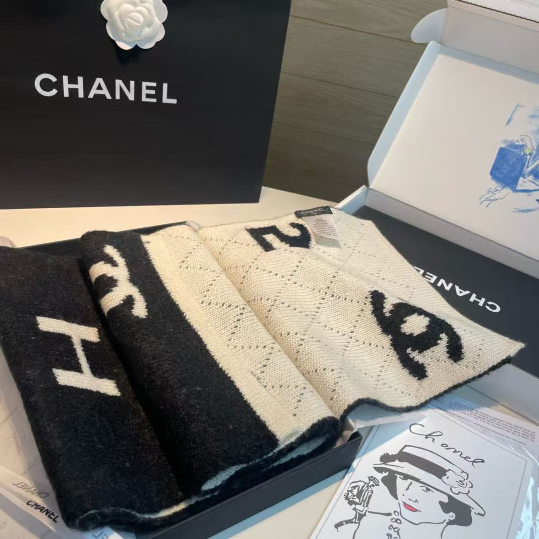 CHANE1 ダブルC カシミアスカーフ【50％割引+送料無料】
