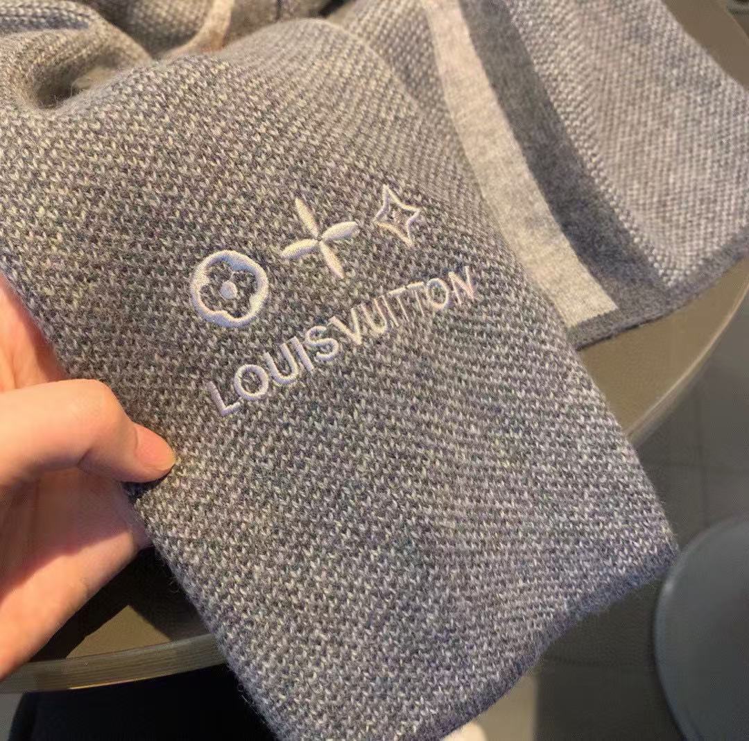 LV エンブロイダリー カシミア スカーフ【50％割引+送料無料】