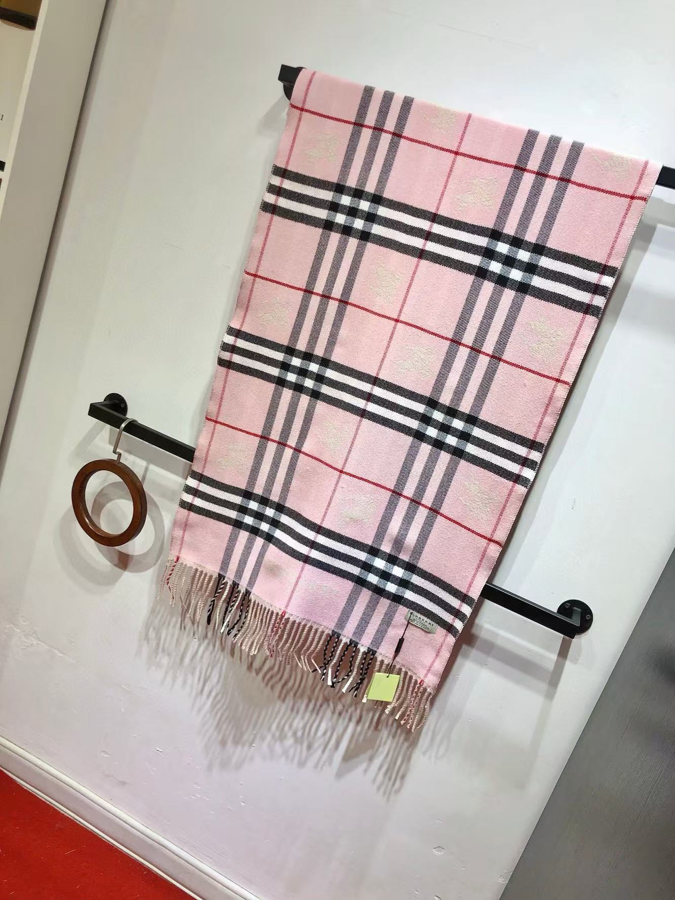 BUR8ERRY チェック柄カシミアフリンジスカーフ【50％割引+送料無料】