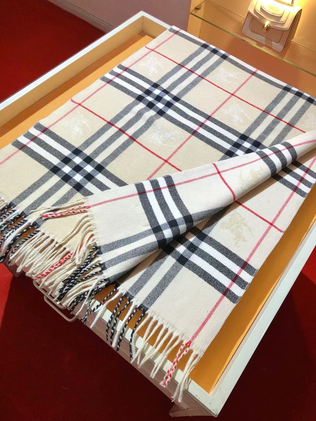 BUR8ERRY チェック柄カシミアフリンジスカーフ【50％割引+送料無料】