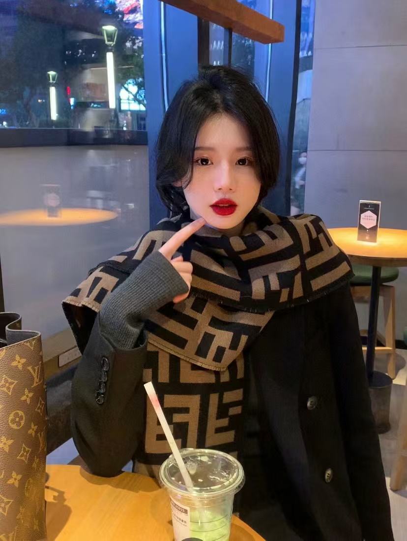 FEND1 FF カシミアスカーフ【50％割引+送料無料】