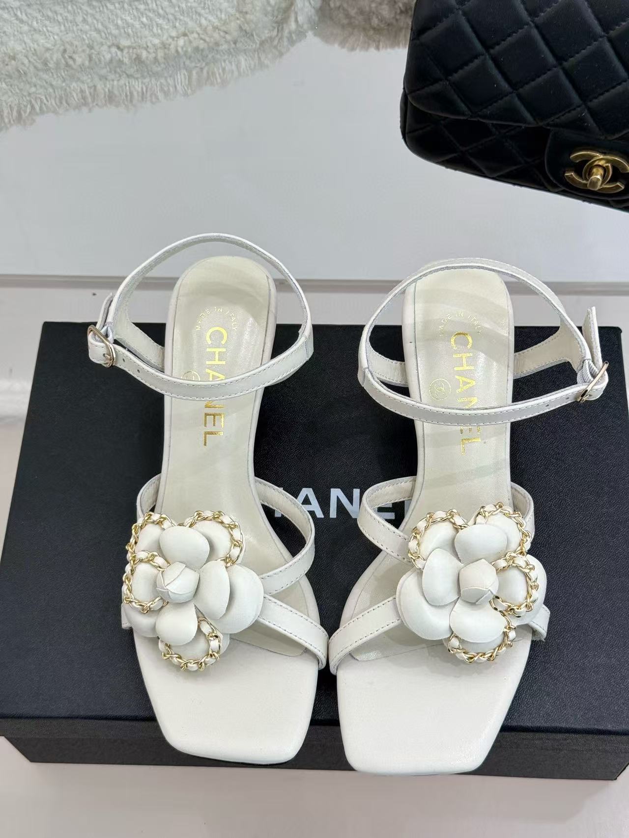 CHANE1 高品質カメリアハイヒールサンダル【50％割引+送料無料】