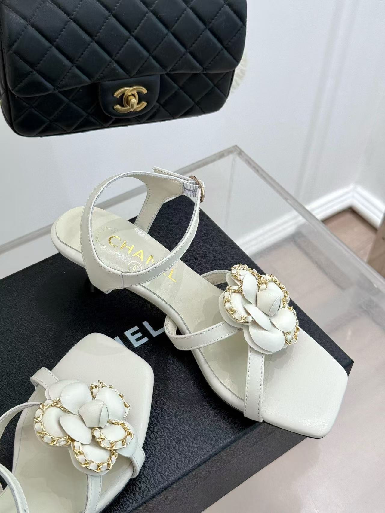 CHANE1 高品質カメリアハイヒールサンダル【50％割引+送料無料】