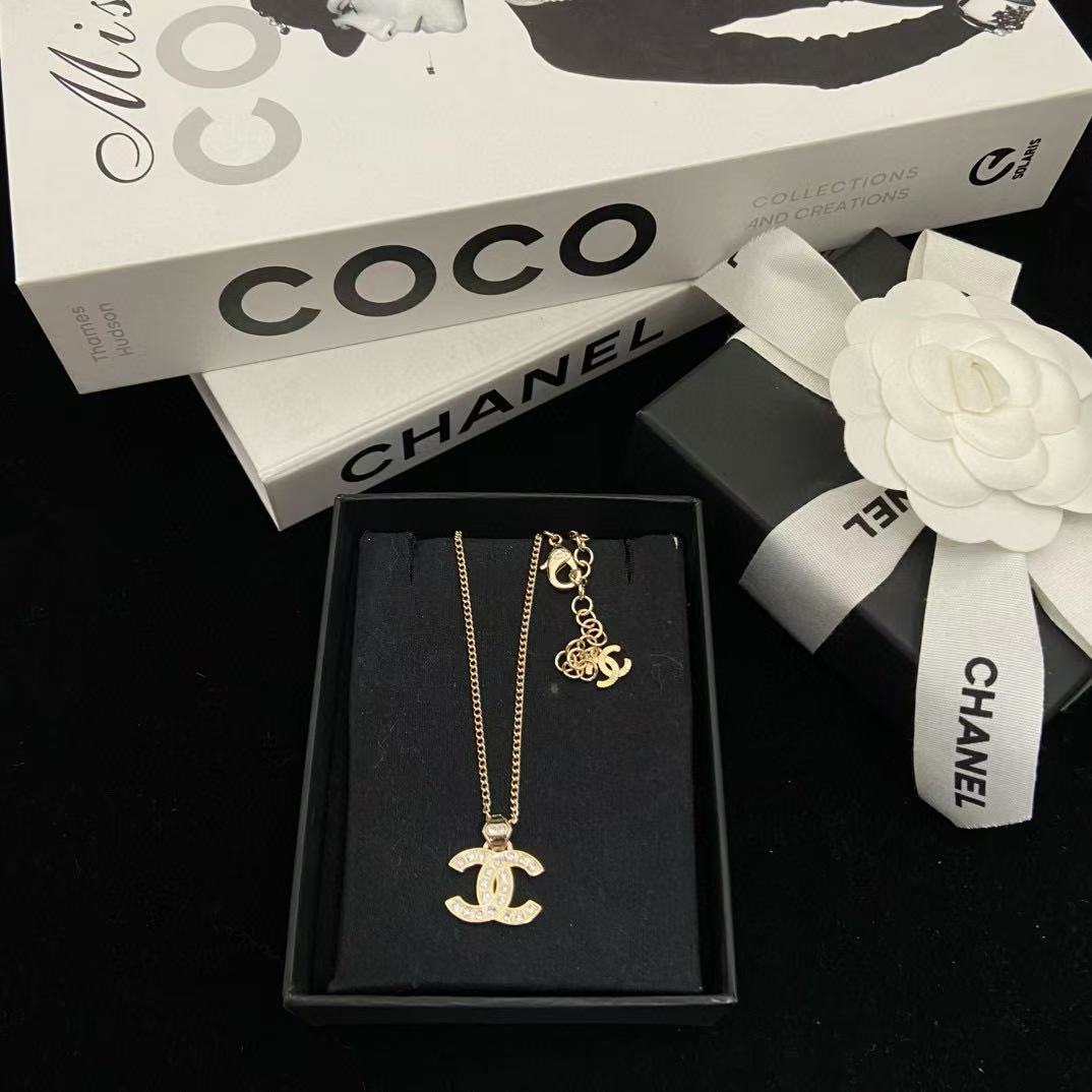 CHANE1 ダブルC フルダイヤモンドネックレス【50％割引+送料無料】