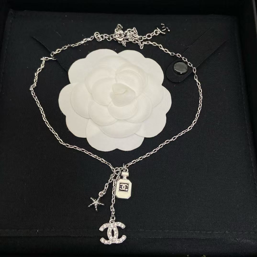 CHANE1 香水瓶タッセルネックレス【50％割引+送料無料】