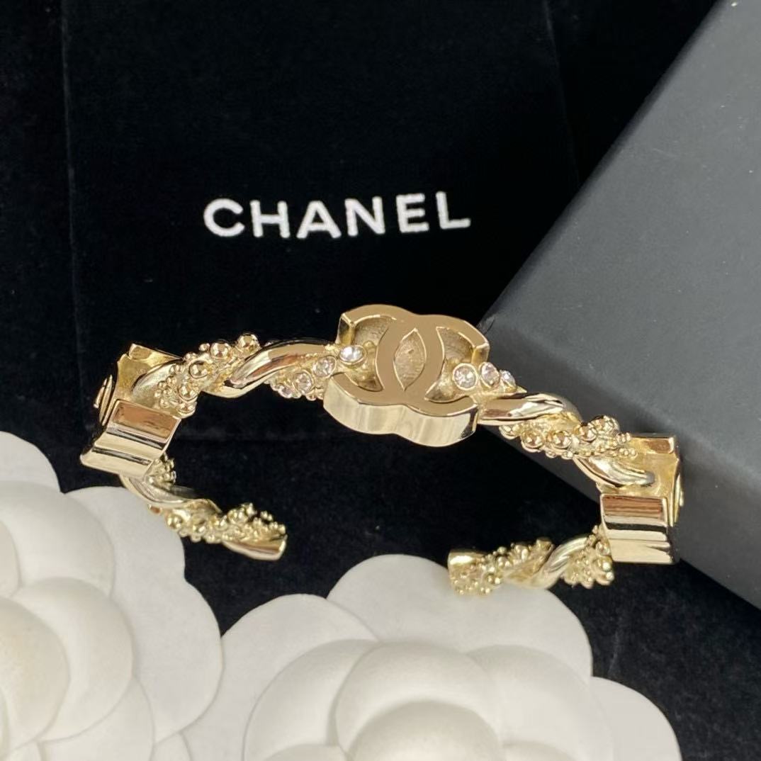 CHANE1 ダブルCロゴオープンブレスレット【50％割引+送料無料】