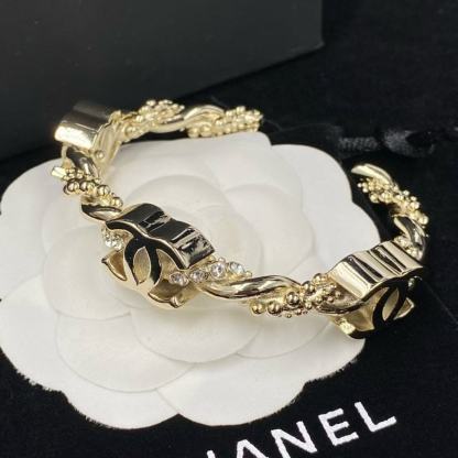 CHANE1 ダブルCロゴオープンブレスレット【50％割引+送料無料】