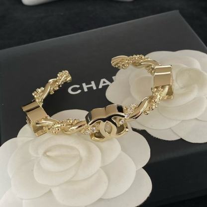 CHANE1 ダブルCロゴオープンブレスレット【50％割引+送料無料】