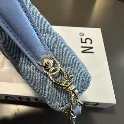 CHANE1 デニムチェーンバッグ【50％割引+送料無料】