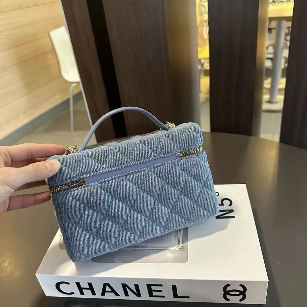 CHANE1 デニムチェーンバッグ【50％割引+送料無料】