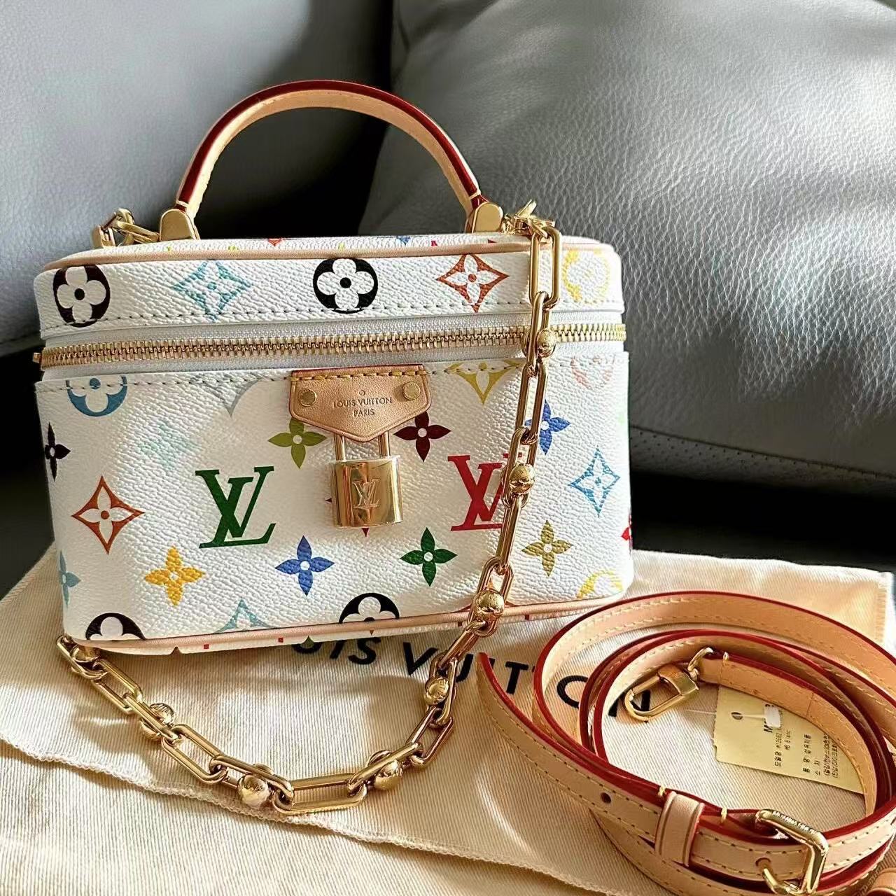 LVチェーンのカラフルなコスメバッグ【50％割引+送料無料】